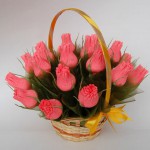 Букет из конфет 19 бутонов. Цвет: персиковый  